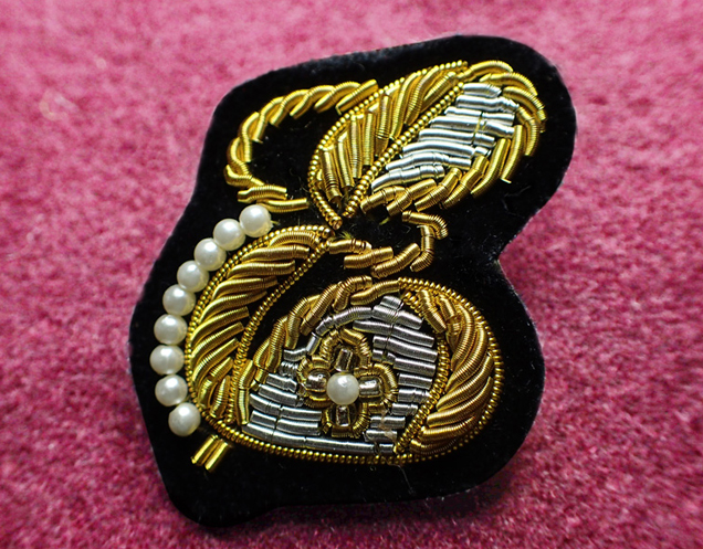 アルファベットモールバッジE001