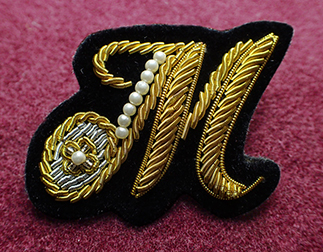 アルファベットモールバッジM001