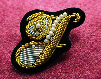 アルファベットモールバッジT001