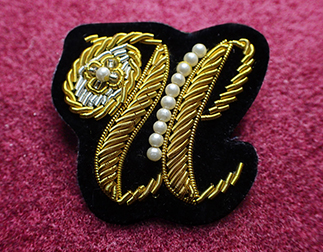 アルファベットモールバッジU001