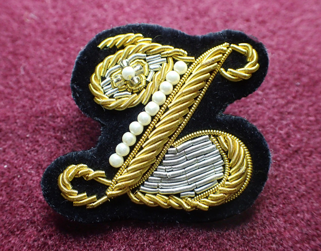 アルファベットモールバッジZ001